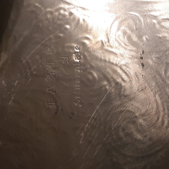 Eales 1779 Footed Silverplate Scalloped Edge Dish Platter - Picture 4 of 4